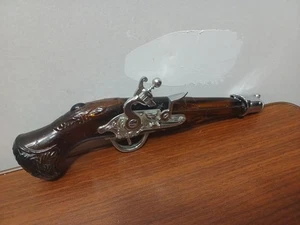 Avon Dueling Pistol Gun Glass Vintage Deep Woods Full After Shave Bottle - Picture 1 of 7