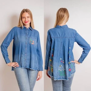 Try Luxe Womens Chambray Denim Button Shirt Floral Size M Bee Embroidery NWT - Picture 1 of 16