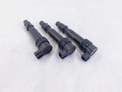 Tapas de bujías de bobina de encendido Triumph Street Triple R Daytona 675 y motor Tiger Foto 1 de 4