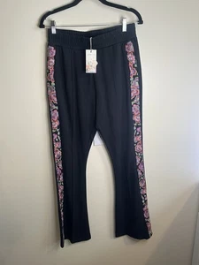 Johnny Was Bee Active Jetsetter schwarze Bootcut-Hose Blumenbesatz Größe XS neu mit Etikett - Bild 1 von 9