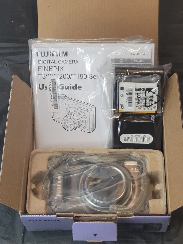 RARE Fujifilm FinePix T210 14.0MP 10x Digital Camera, Box, Battery, Manual ~ NEW - Image 1 of 4