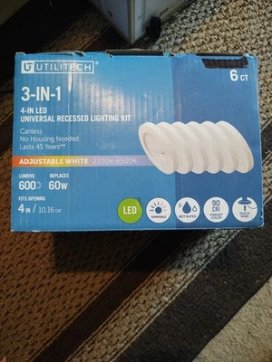 Kit de Iluminación Universal LED Utilitech 3 en 1 4" 6CT Nuevo En Caja Foto 1 de 4