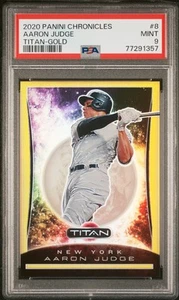 2020 Panini Chronicles Aaron Judge Titan Gold #8 (/10) (PSA 9) - Foto 1 di 1