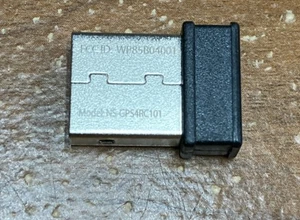 SOLO Dongle - Telecomando multimediale Insignia per PlayStation 4 modello NS-GPS4RC101 - Foto 1 di 2