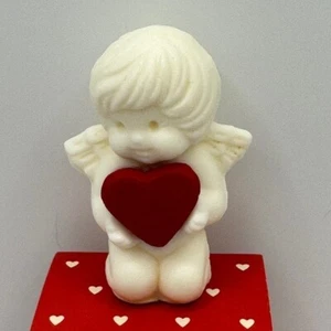 Vintage 1982 Avon Lil Cupid Potpourri Duft Mini Pomander Figur Herz - Bild 1 von 6