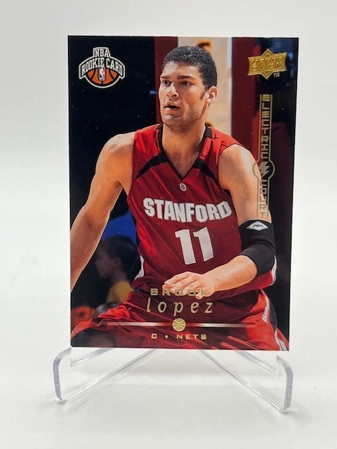 2008-09 UPPER DECK BROOK LOPEZ RC #226 ELECTRIC COURT GOLD SP - Image 1 of 1