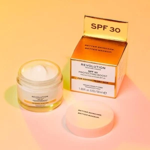 REVOLUTION SKINCARE LONDON SPF 30 PROTECTING BOOST•1.69 FL OZ. - Picture 1 of 7