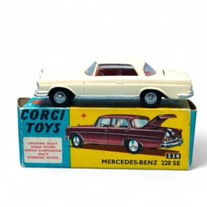 Mercedes-Benz 220 SE 1962 Corgi Toys 230 vintage casi como nuevo y en caja - Imagen 1 de 14