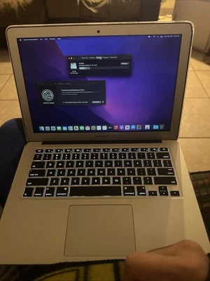 Batería de servicio Apple MacBook Air A1466 2017 13" i5 1,8 GHz 8 GB 128 GB Foto 1 de 4