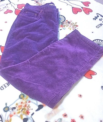 Jeans Bill Blass elásticos 12 Petite PÚRPURA pana pierna recta Foto 1 de 3