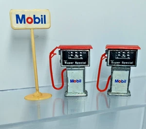 Vintage Diecast Petrol Pumps Plus Sign - Super Special Mobil Toy Station Bundle - Picture 1 of 3