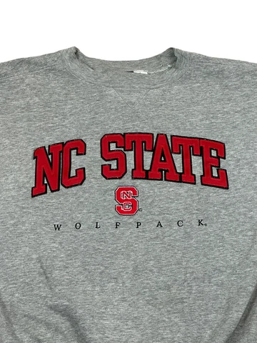 NC State University Wolfpack Gray 3/4 Sleeve LARGE Crewneck Sweatshirt Workout Cover