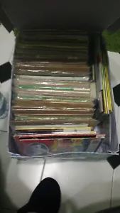 ENORME LOTTO OLTRE 40 ALBUM FIGURINE PANINI CALCIATORI E NON MERLIN POKEMON EURO - Foto 1 di 8
