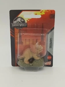 Jurassic World New Micro Collection Triceratops Mini Figure Toy Dino Dinosaur - Picture 1 of 2