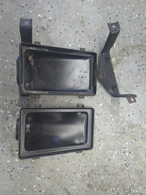 Caja de filtro de admisión de aire turbo Nissan 300zx Z31 84-89 OEM Foto 1 de 4