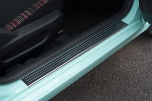 Protectores de umbral de madera con cerradura/placas para Peugeot 108 2 puertas (2014 - 2022) - Imagen 1 de 4