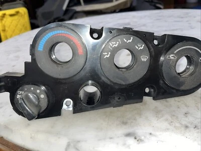 1990-1993 Eagle Talon climate control face part U2 - Image 1 of 4