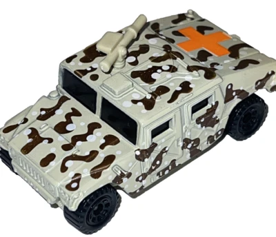 Matchbox Hummer Military Camouflage Medic w/ Orange Cross 1994 1:70 w/box - Image 1 of 4