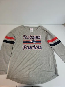 Grau New England Patriots Langarm T-Shirt Teens Größe Large (11/13) Neu ohne Etikett - Bild 1 von 7