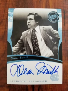 Dean Smith 2007 Press Pass Legends baloncesto tinta azul automático - Imagen 1 de 8