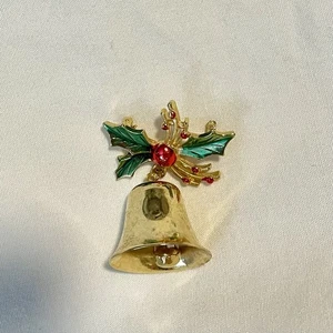 *DE COLECCIÓN* Broche/Pin de suéter Campanas y bayas de acebo - Accesorio de Navidad/Vacaciones - Imagen 1 de 8