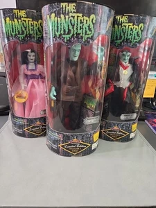 The Munsters HERMAN, LILY, OPA Figuren Exclusive Premiere Collectors Series - Bild 1 von 18