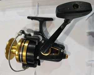 Carrete giratorio Penn 6500SS carrete de alta velocidad Surfcasting Striper hecho en EE. UU. 4,7:1 engranaje - Imagen 1 de 23