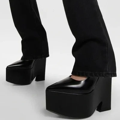 范思哲 Tempest 黑色皮革厚底楔形高跟鞋全新 $1175,尺寸 8 | 38 — 第 1/4 张图片