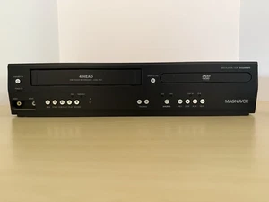 Magnavox DV220MW9 DVD Player VCR Recorder With Remote B-4 - Picture 1 of 9