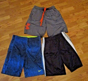 Pantalones cortos Under Armour/Asics/Nike~Ropa activa para niños~medianos~gris~negro~azul~3 pares - Imagen 1 de 8
