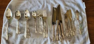 Tudor Plate By Oneida Community  47 Piece  - Picture 1 of 3