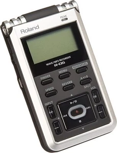 Roland R-05 Studio Portable WAVE MP3 Linear PCM Recorder Compact Audio - Picture 1 of 10