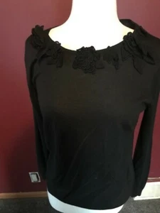 Cruciani Cashmere Black Sweater With Flowers Sz 42 - Picture 1 of 2
