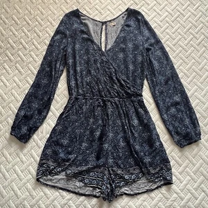 Hollister Women’s Blue Boho Wrap Snap Tie Waist Long Sleeve Short Romper, Size M - Picture 1 of 14