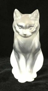 LALIQUE BEAUTIFUL SITTING CAT. OR CROUCHING CAT CHOICE- FREE POST IN THE UK - Picture 1 of 9
