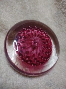 Orbix Hot Glass Cranberry Paper Weight Control Bubble Signed 2005 Stunning - Picture 1 of 7