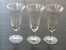 3 flûtes à champagne en cristal gravé DAUM années 50