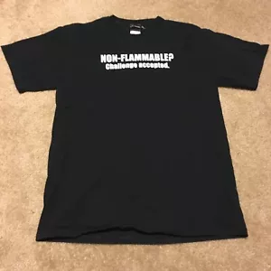 Think Geek T-shirt "Non Flammable? Challenge Accepted" size M - Picture 1 of 4