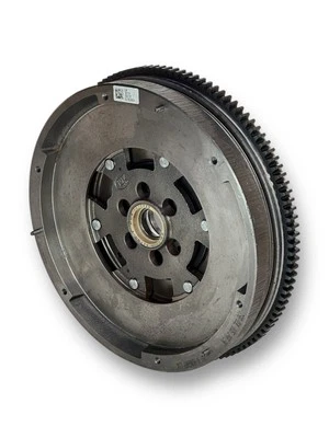 Original VW Zweimassenschwungrad VW Amarok 2.0 TDI BiTDI 03L105266DK / CH / AG - Bild 1 von 4