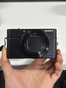Sony DSC - RX100 III RX100M3 20.1MP Premium Compact Cam Pro-Grade Image Quality - Picture 1 of 8