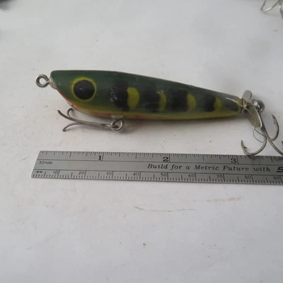 SEÑUELO DE PESCA DALTON 3" VINTAGE MADERA DALTON ESPECIAL ESPALDA VERDE Foto 1 de 4