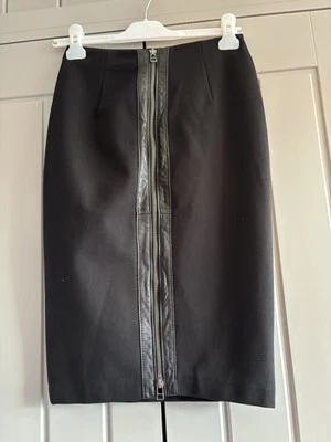 Danier Black Zip Back Pencil Skirt Size 4/6 Made In Canada High End Quality  - Image 1 of 4