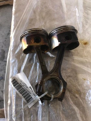 1999 HONDA ACCORD Engine Piston Ring w/ Connecting Rod Assembly OEM - Image 1 of 4