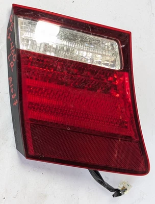 Luz trasera interior del maletero del conductor izquierdo Lexus LS460 LS600 2007-2009 OEM 81591-50 Foto 1 de 4