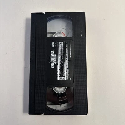 Buzz Lightyear of Star Command: The Adventure Begins (VHS, 2000) - Image 1 of 2