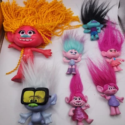 Lote de 4 estatuillas Hasbro Dreamworks Trolls naranja amarillo azul juguete coleccionables Foto 1 de 4