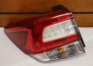 Luz trasera izquierda para conductor Subaru Impreza 18-19 Crosstrek 2017-2019 OEM 84201-FL030 - Imagen 1 de 12