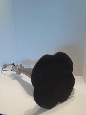 郁金香花瓣底座台灯 — 第 1/4 张图片