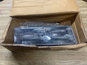 GM 16515242 Headlight Lens & Housing RH New NIB Corsica Tempest OEM - Picture 1 of 4