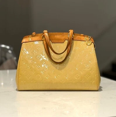 YOLO! Bolso de mano Louis Vuitton con monograma Vernis Blair MM amarillo citrino Foto 1 de 4